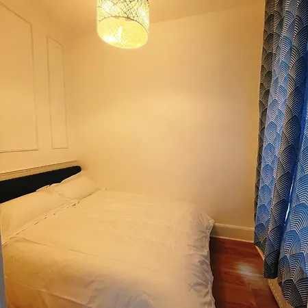 Muguette - Coeur De Vichy-1er Etage-balcon Apartment