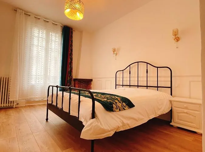 Muguette - Coeur De Vichy-1er Etage-balcon Appartement Vichy