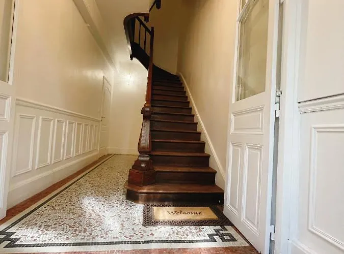 Appartement Muguette - Coeur De Vichy-1er Etage-balcon *